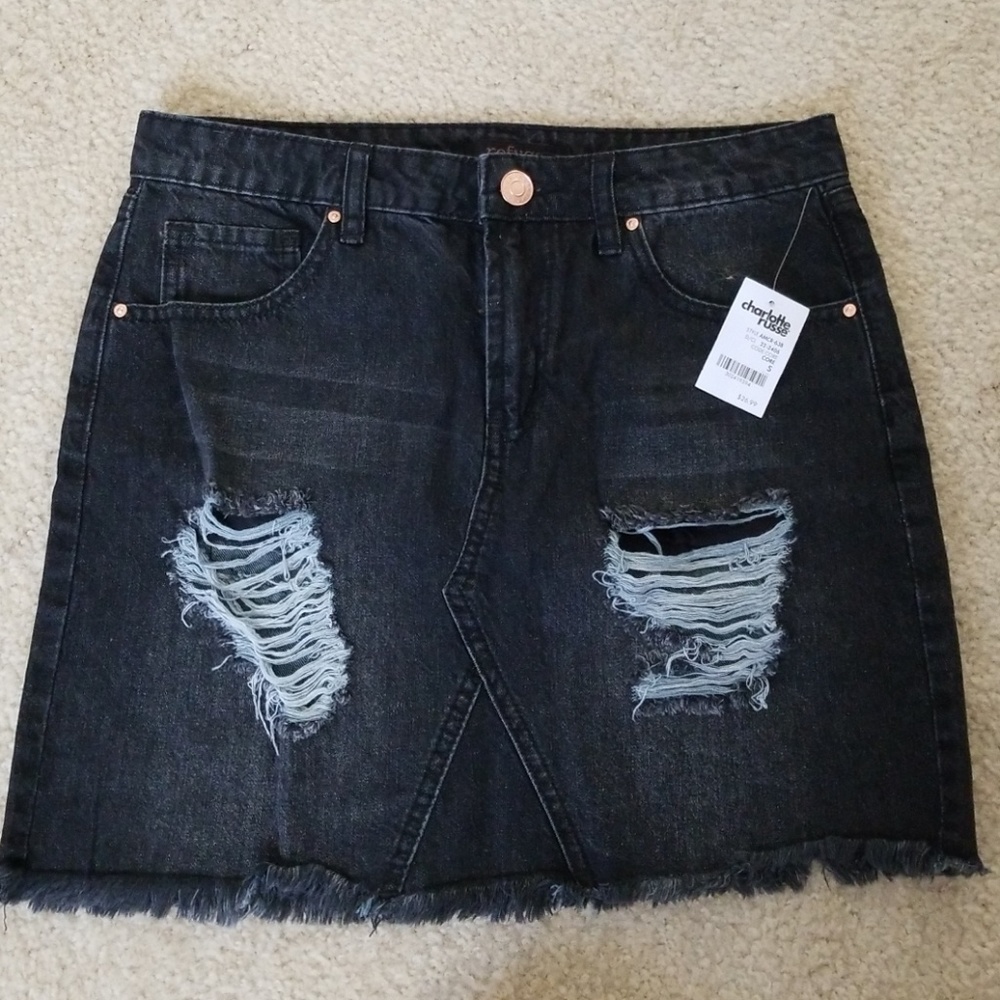 Charlotte Russe jean skirt (size S)